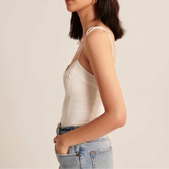 Abercrombie & Fitch Tie-Strap V-Neck Size Small - Picture 11 of 11